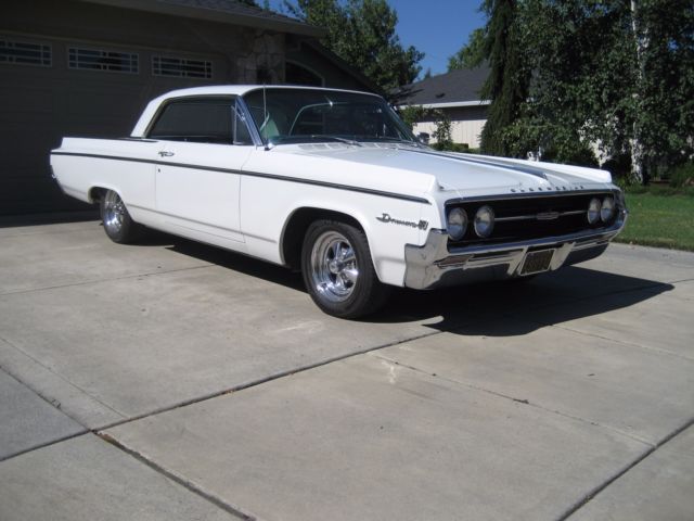 1964 Oldsmobile Dynamic 88 like Chevy Impala 1964 Oldsmobile Eighty-Eight 2-door hardtop