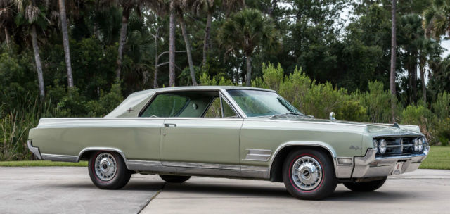 1964 Oldsmobile Starfire Hardtop 6.5L V8 1964 Oldsmobile Starfire Base