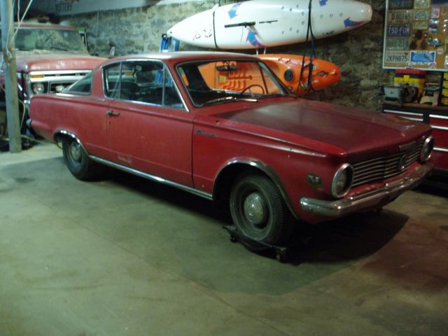 1964 PLYMOUTH BARRACUDA V8 4-SPEED 1964 Plymouth Barracuda