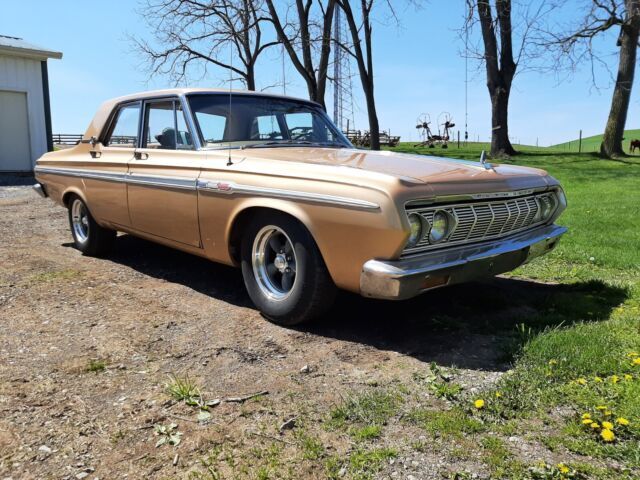 1964 Plymouth Fury sedan 1964 Plymouth Fury