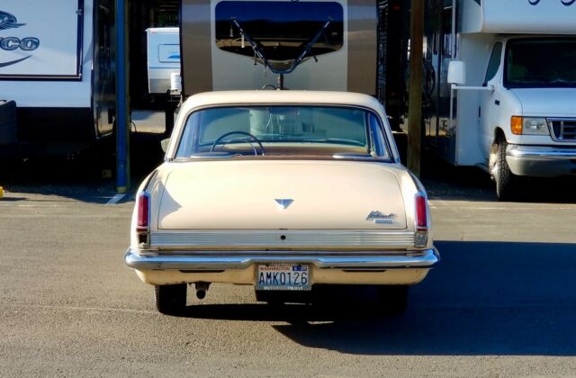 1964 Plymouth Valiant 4 door - photo 4