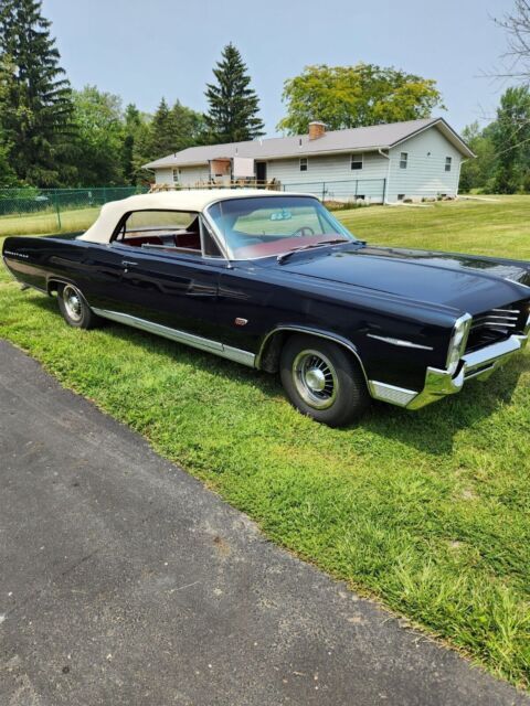 1964 Pontiac Bonneville 4 speed Tri Power 1964 Pontiac Bonneville