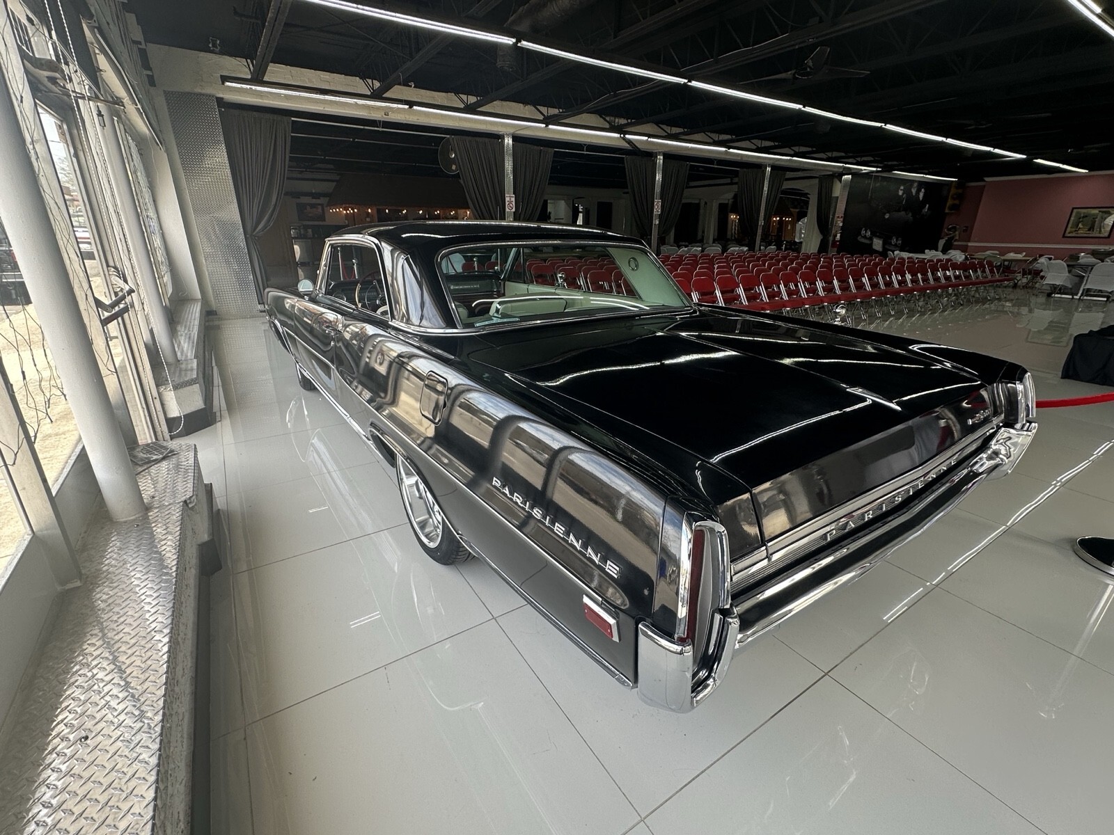 1964 Pontiac Bonneville 2 dr - photo 3