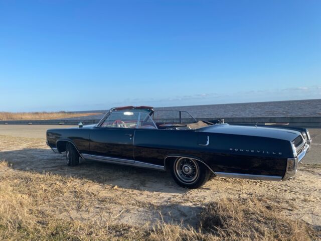 1964 Pontiac Bonneville 2+2 Sports Coupe - photo 11