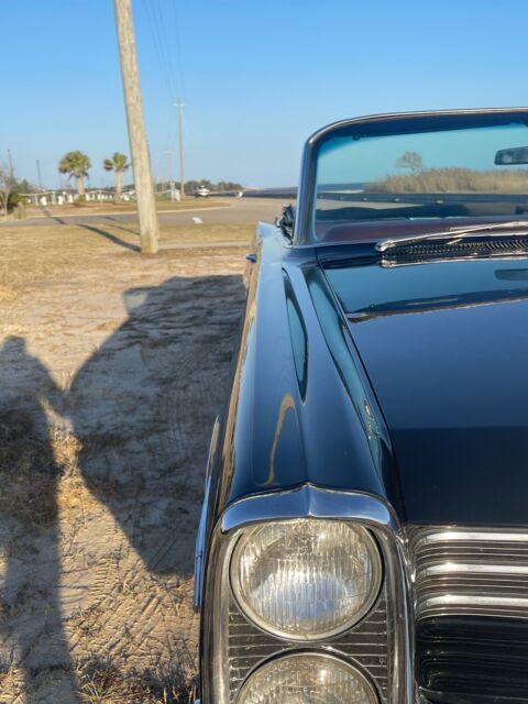 1964 Pontiac Bonneville 2+2 Sports Coupe - photo 4