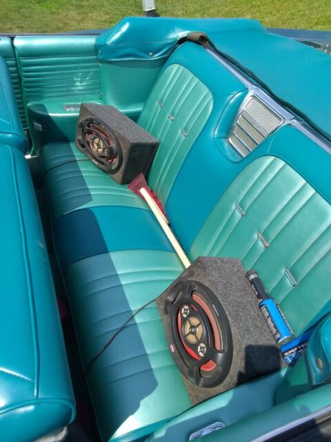 1964 Pontiac Bonneville - photo 2