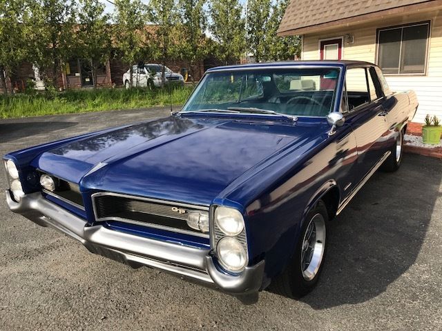 1964 Pontiac Grand Prix COUPE