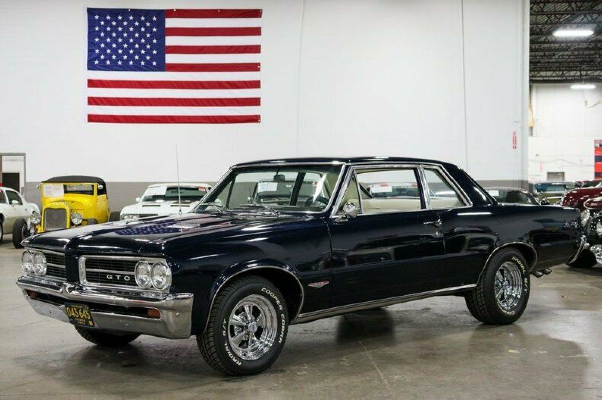 1964 Pontiac GTO 3954 Miles Blue 402ci V8 4-Speed Manual 1964 Pontiac GTO