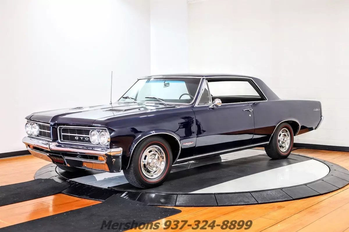 1964 Pontiac GTO 4 Speed 2-Door Coupe 1964 GTO