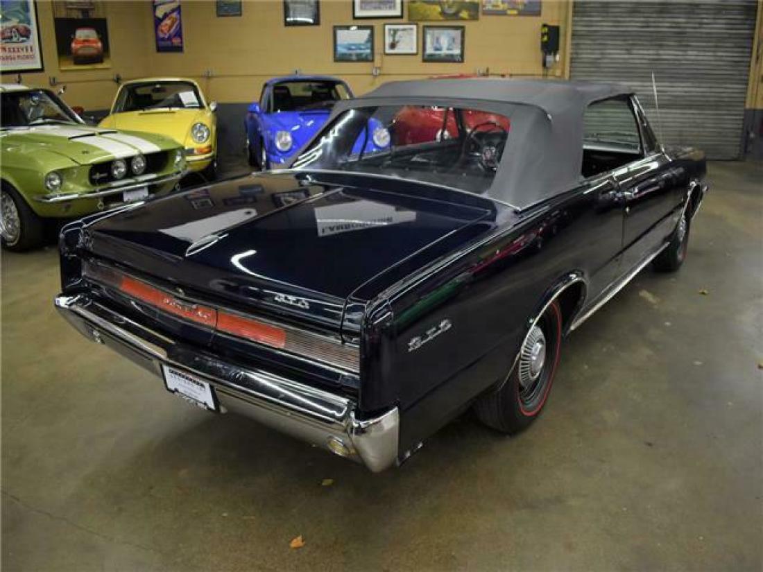 1964 Pontiac GTO Convertible - photo 12