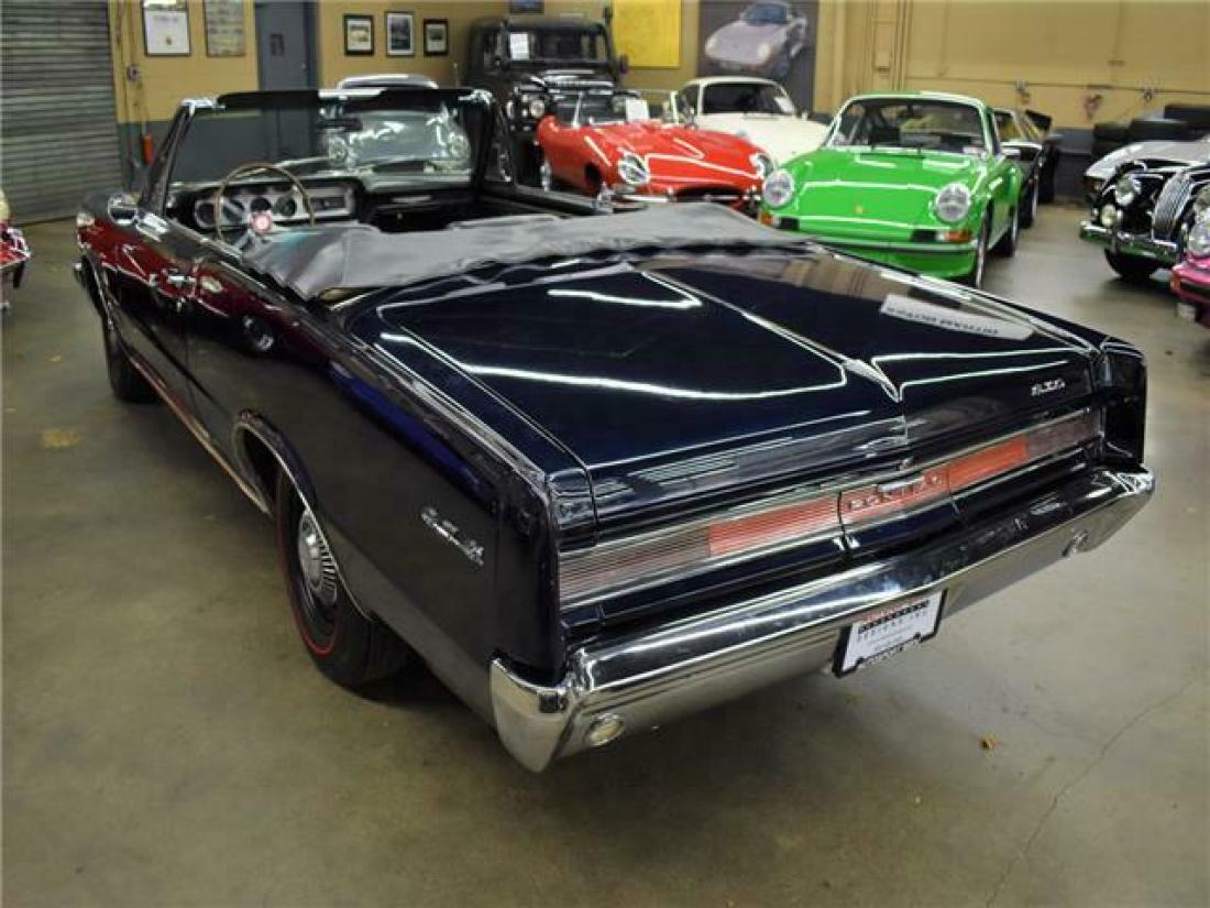 1964 Pontiac GTO Convertible - photo 7