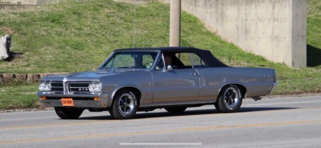 1964 Pontiac GTO Convertible Grey RWD Manual GTO 1964 Pontiac GTO GTO