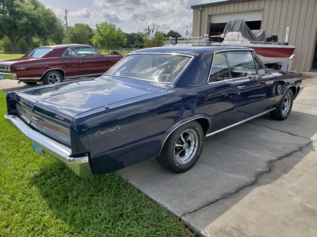 1964 Pontiac GTO - 389 WITH TRI- POWER - VINTAGE A/C - photo 3
