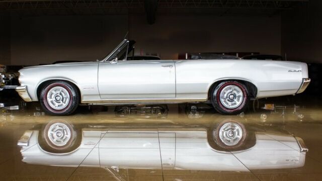 1964 Pontiac GTO Tri-Power - photo 10