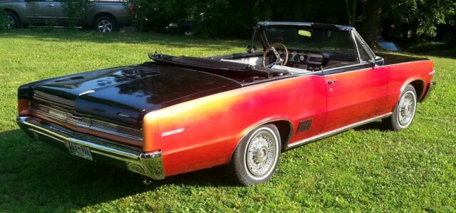 1964 Pontiac Le Mans Convertible - photo 2