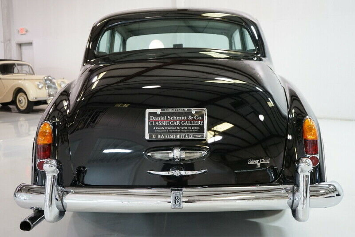 1964 Rolls-Royce Silver Cloud III One of 1,072 built-in left-hand drive - photo 10