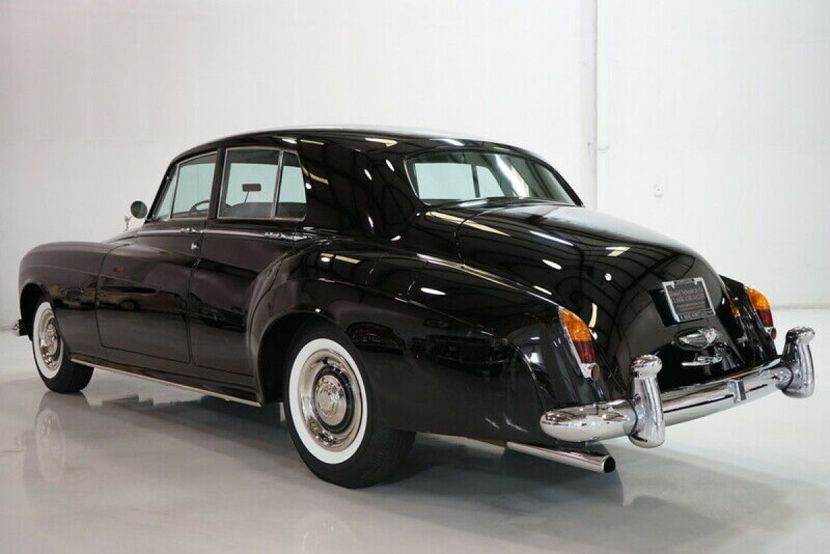 1964 Rolls-Royce Silver Cloud III One of 1,072 built-in left-hand drive - photo 12