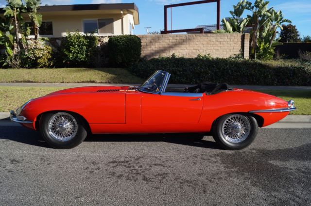 1964 Jaguar E-Type 3.8 CONVERTIBLE ROADSTER - NUTS & BOLT RESTORATION - photo 2