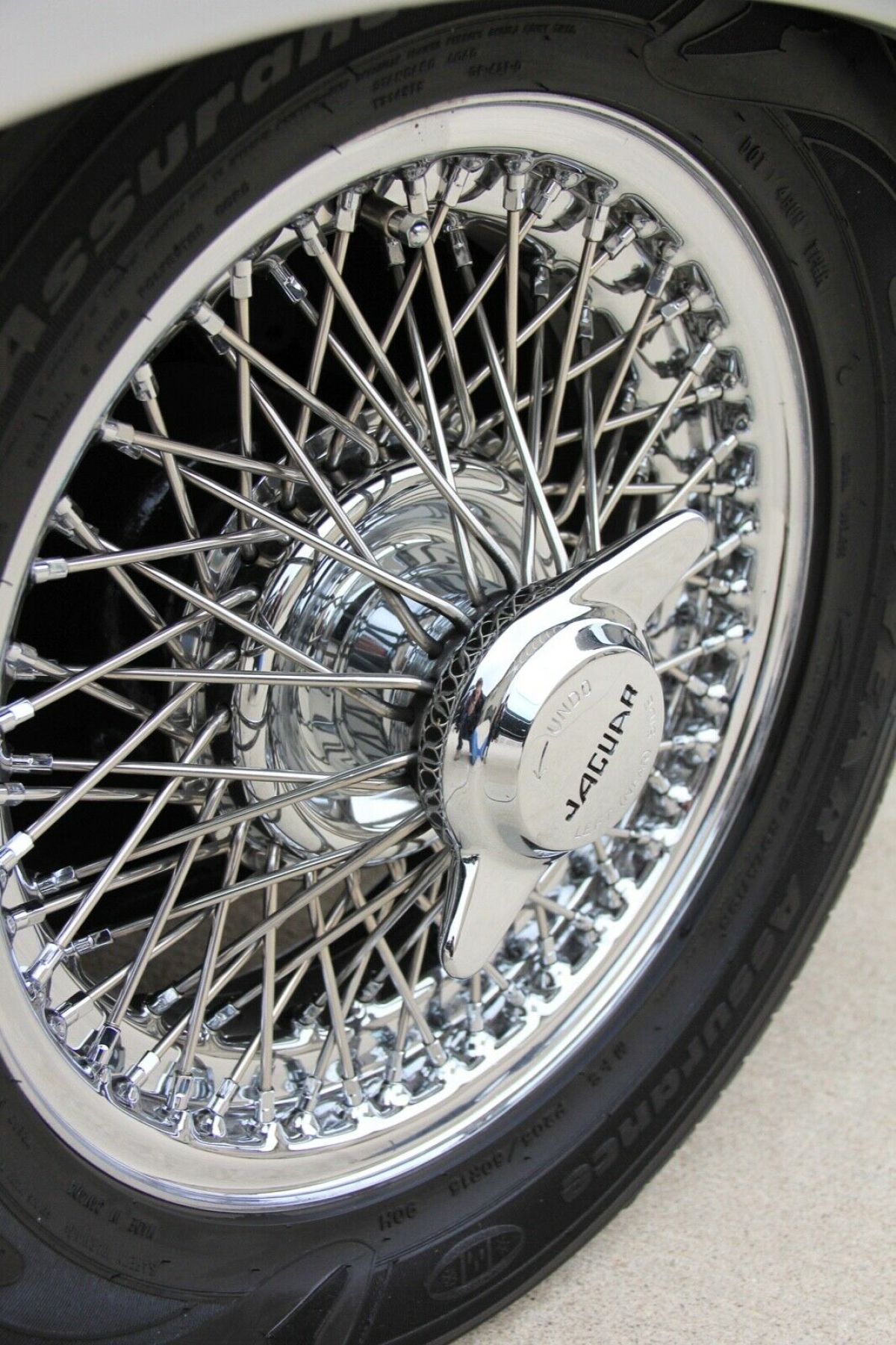 1964 Jaguar E-Type XKE - photo 10
