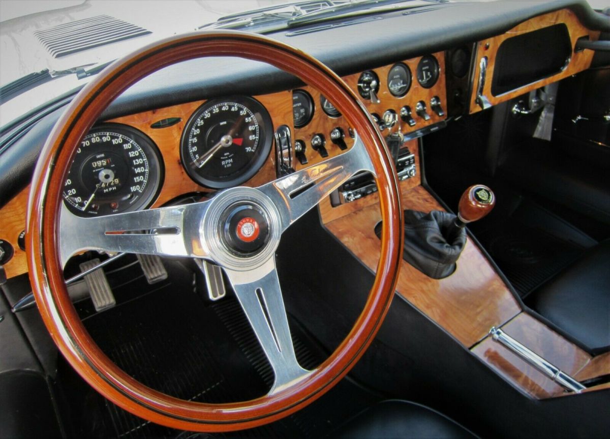1964 Jaguar E-Type XKE - photo 12