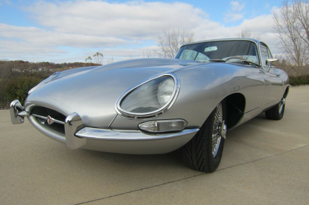 1964 Jaguar E-Type XKE - photo 2