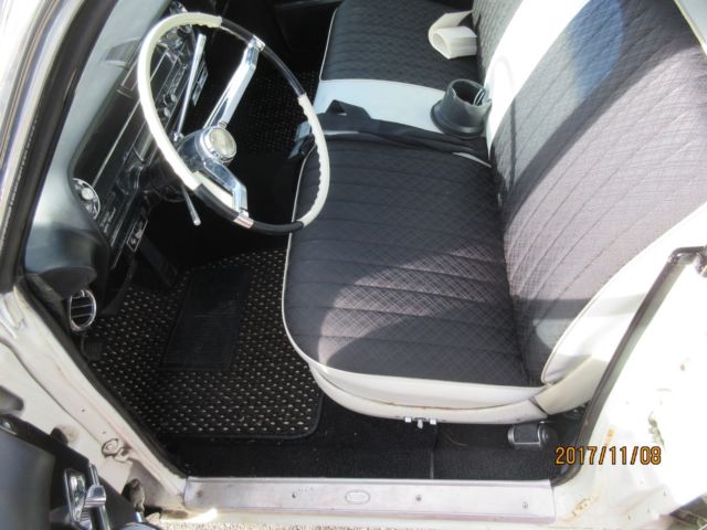 1964 Cadillac Series 62 4-window sedan hardtop - photo 11