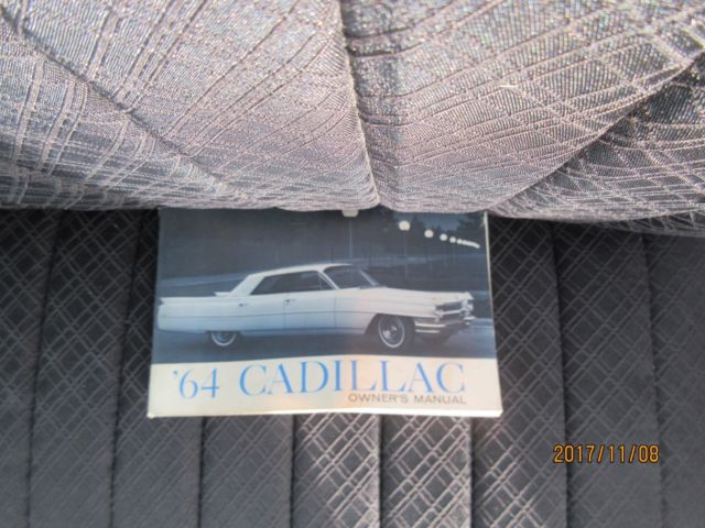 1964 Cadillac Series 62 4-window sedan hardtop - photo 12
