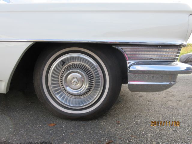 1964 Cadillac Series 62 4-window sedan hardtop - photo 3