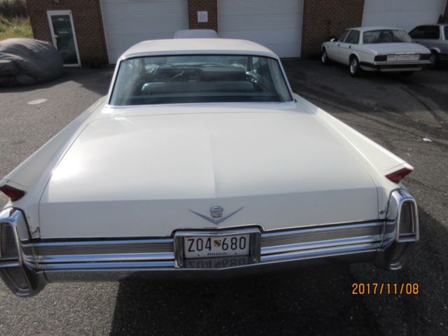 1964 Cadillac Series 62 4-window sedan hardtop - photo 5