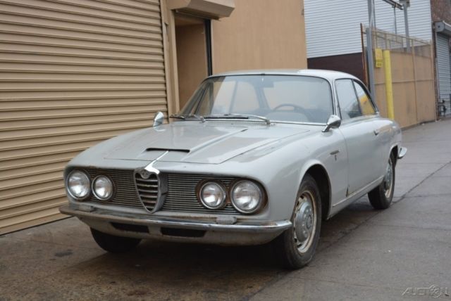 1964 Alfa Romeo 2600 Sprint - photo 2