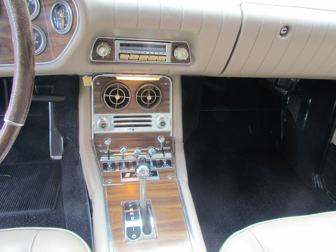 1964 Studebaker Avanti - photo 11