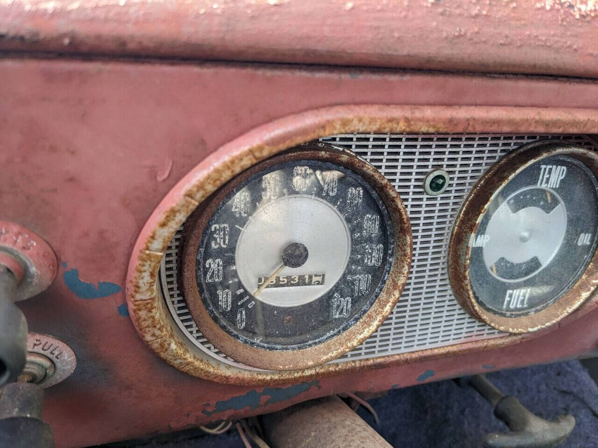 1964 Studebaker Champion Flatbed pickup - photo 11
