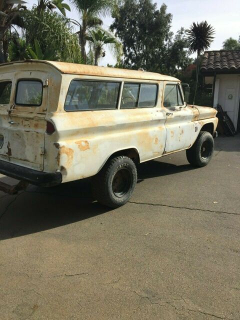 1964 Chevrolet Suburban K10 - photo 3