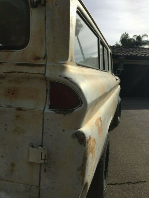 1964 Chevrolet Suburban K10 - photo 4