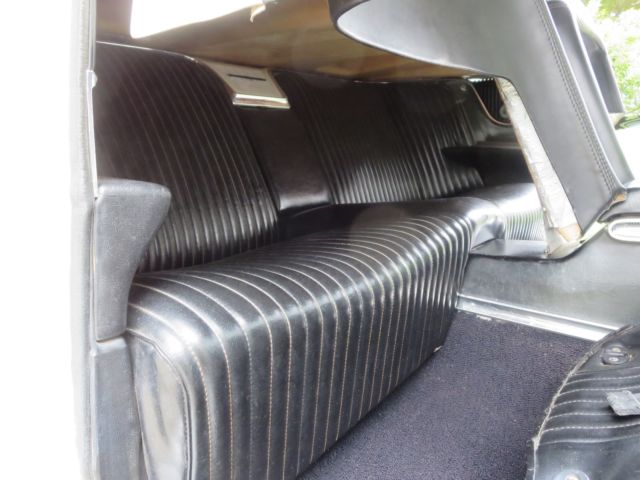 1964 Ford Thunderbird - photo 2