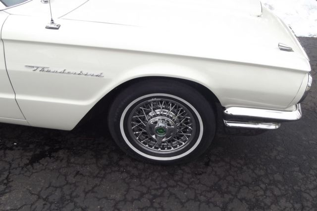 1964 Ford Thunderbird - photo 2