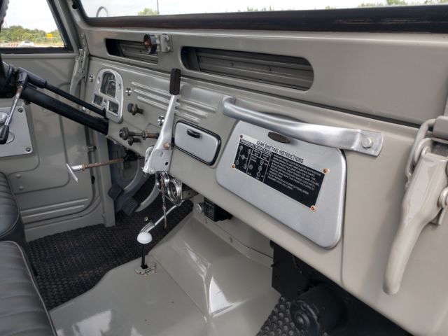 1964 Toyota Land Cruiser FJ40 - photo 13
