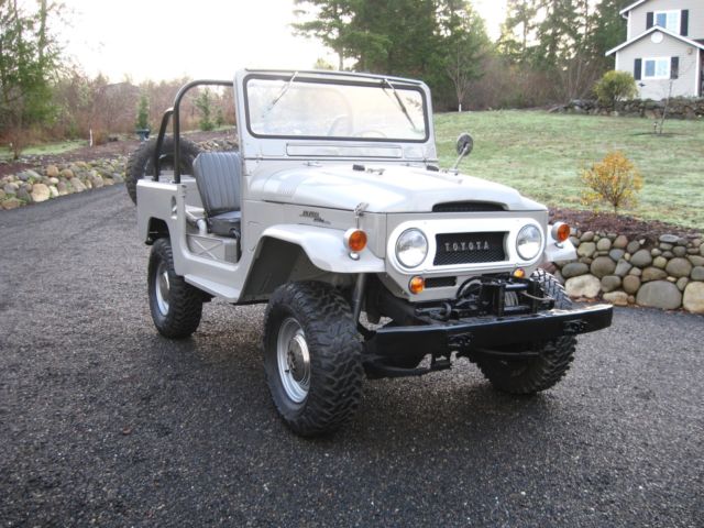 1964 Toyota Land Cruiser FJ40 - photo 4