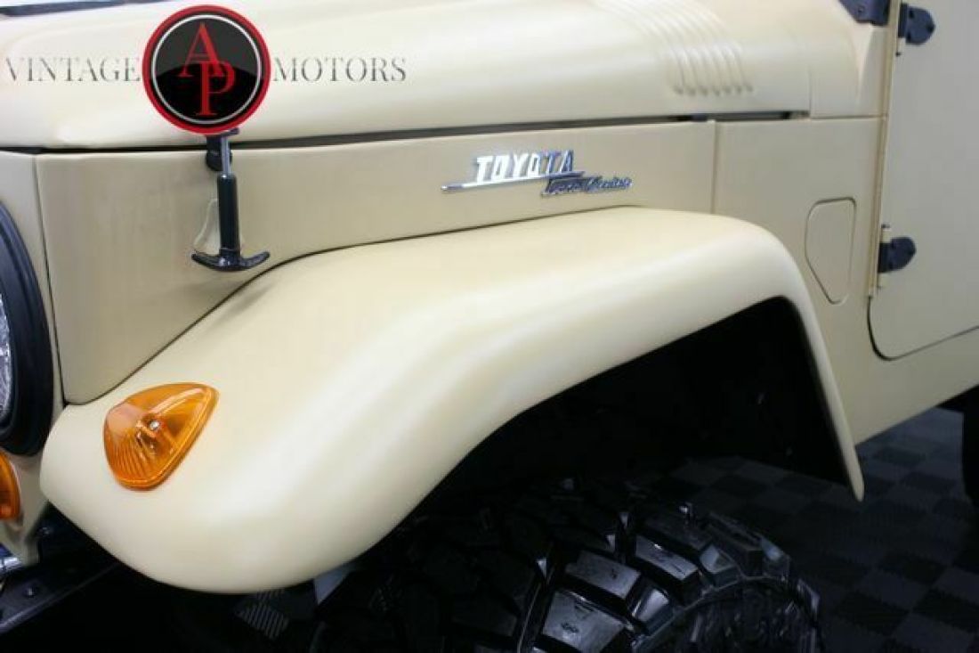 1964 Toyota Land Cruiser FJ40 RESTORED 4X4! - photo 8