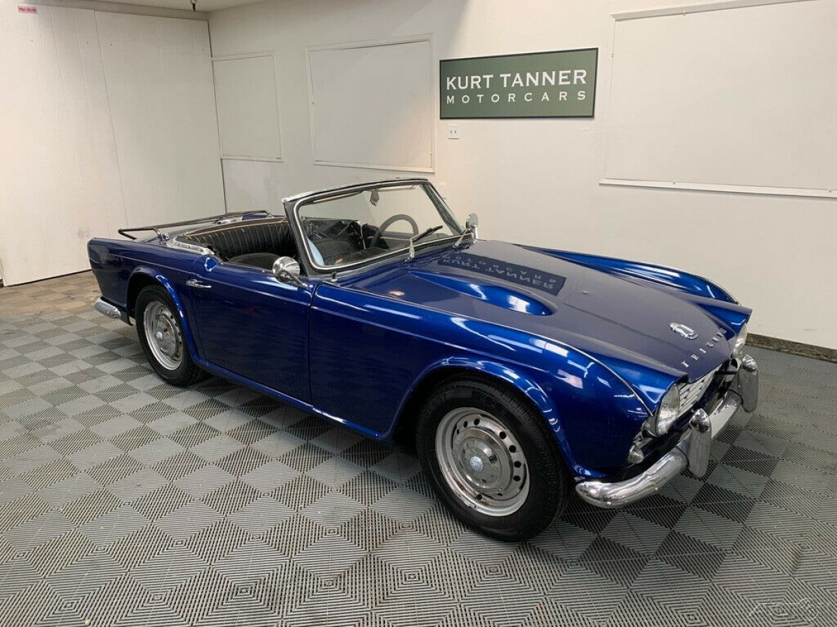 1964 Triumph TR4 1964 TRIUMPH TR-4. MIDNIGHT BLUE METALLIC WITH BLACK TRIM