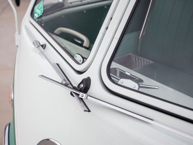 1964 Volkswagen Deluxe '21 Window' Microbus - photo 12