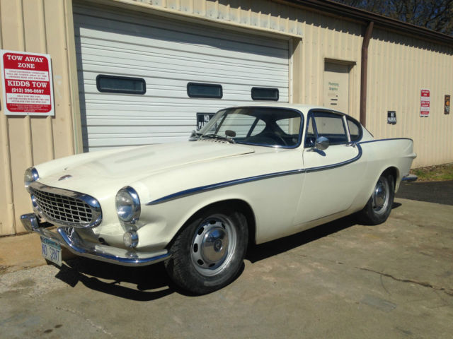 1964 Volvo P1800S and 1963 Jensen Volvo P1800S 1964 Volvo P1800S
