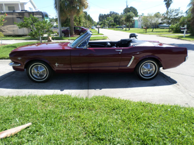 19641/2 FORD MUSTANG CONVERTIBLE 260 F CODE MANUAL TRANS LIKE 1965 1964 Ford Mustang