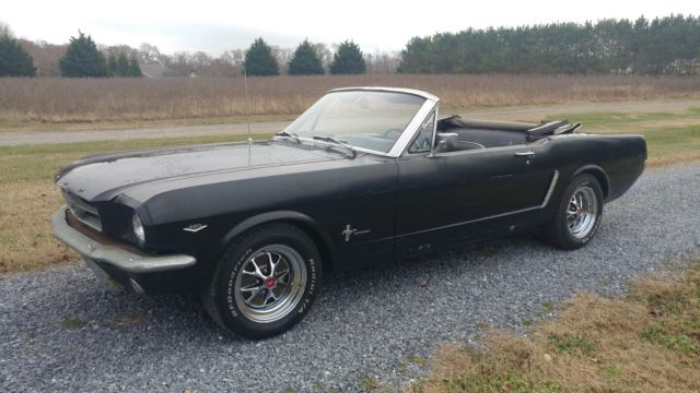 1964.5 Ford Mustang Convertible 260 V8 - Manual Trans. 2 Owners 1964 Ford Mustang