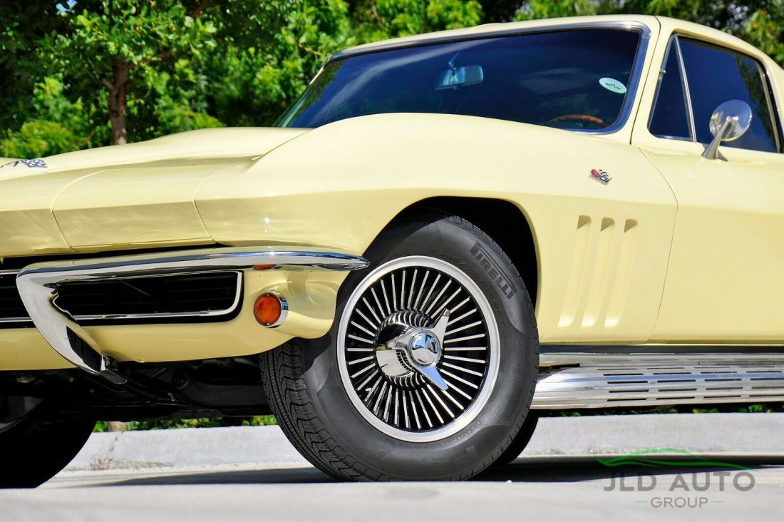 1965 Chevrolet Corvette - photo 10