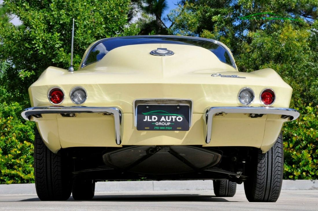 1965 Chevrolet Corvette - photo 7