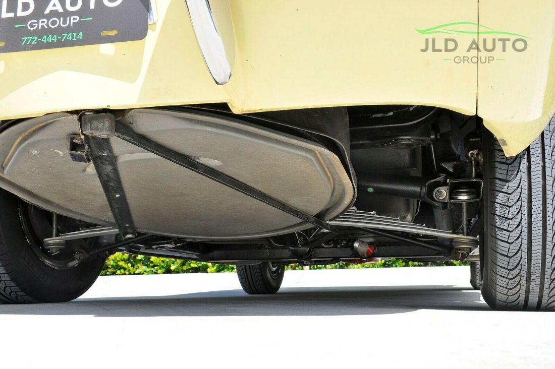 1965 Chevrolet Corvette - photo 9