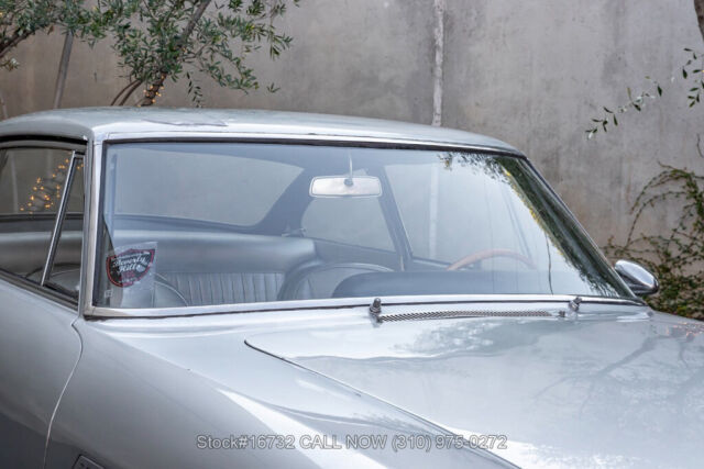 1965 Ferrari 330 GT 2+2 Series I - photo 9