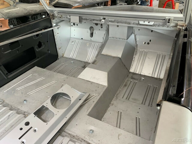 1977 Ford Bronco New Ford Bronco Body Shell, Complete Metal Done, MADE USA - photo 9