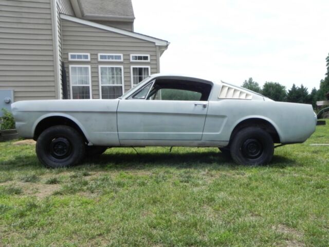 1965 Ford Mustang - photo 2